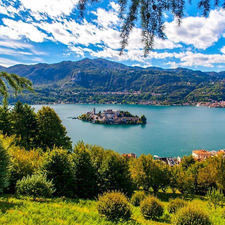 Omegna Lakeside - Happy Rentals エクステリア 写真