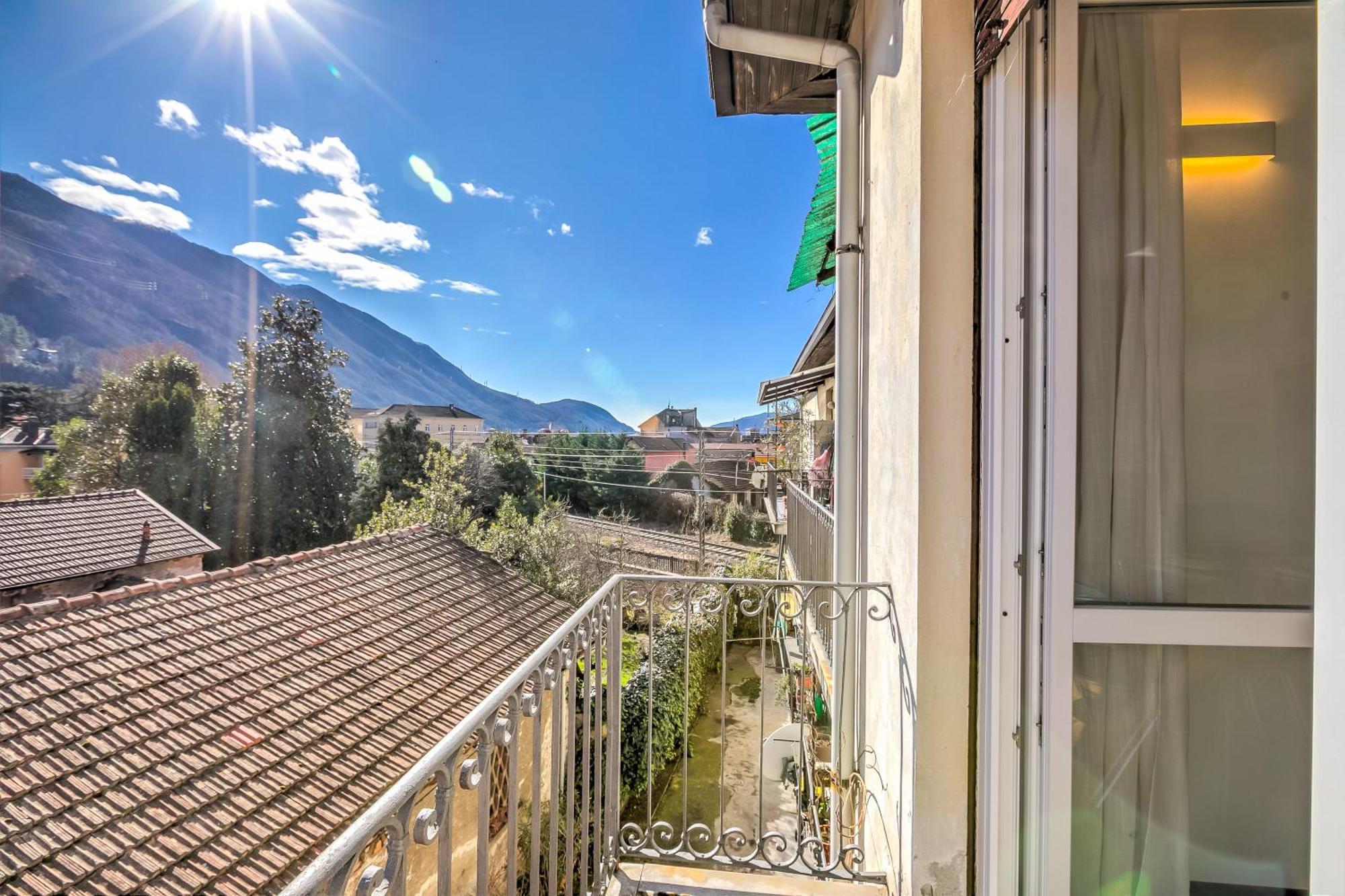Omegna Lakeside - Happy Rentals エクステリア 写真