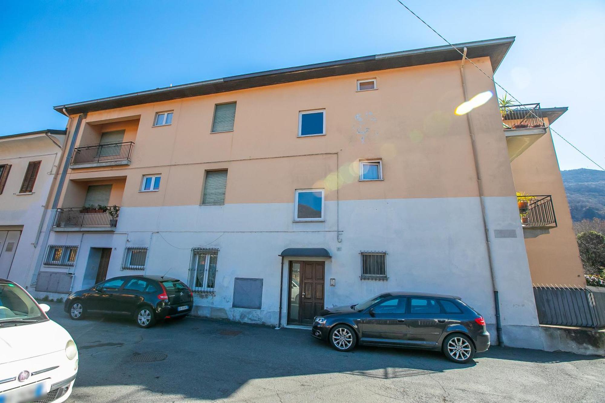 Omegna Lakeside - Happy Rentals エクステリア 写真