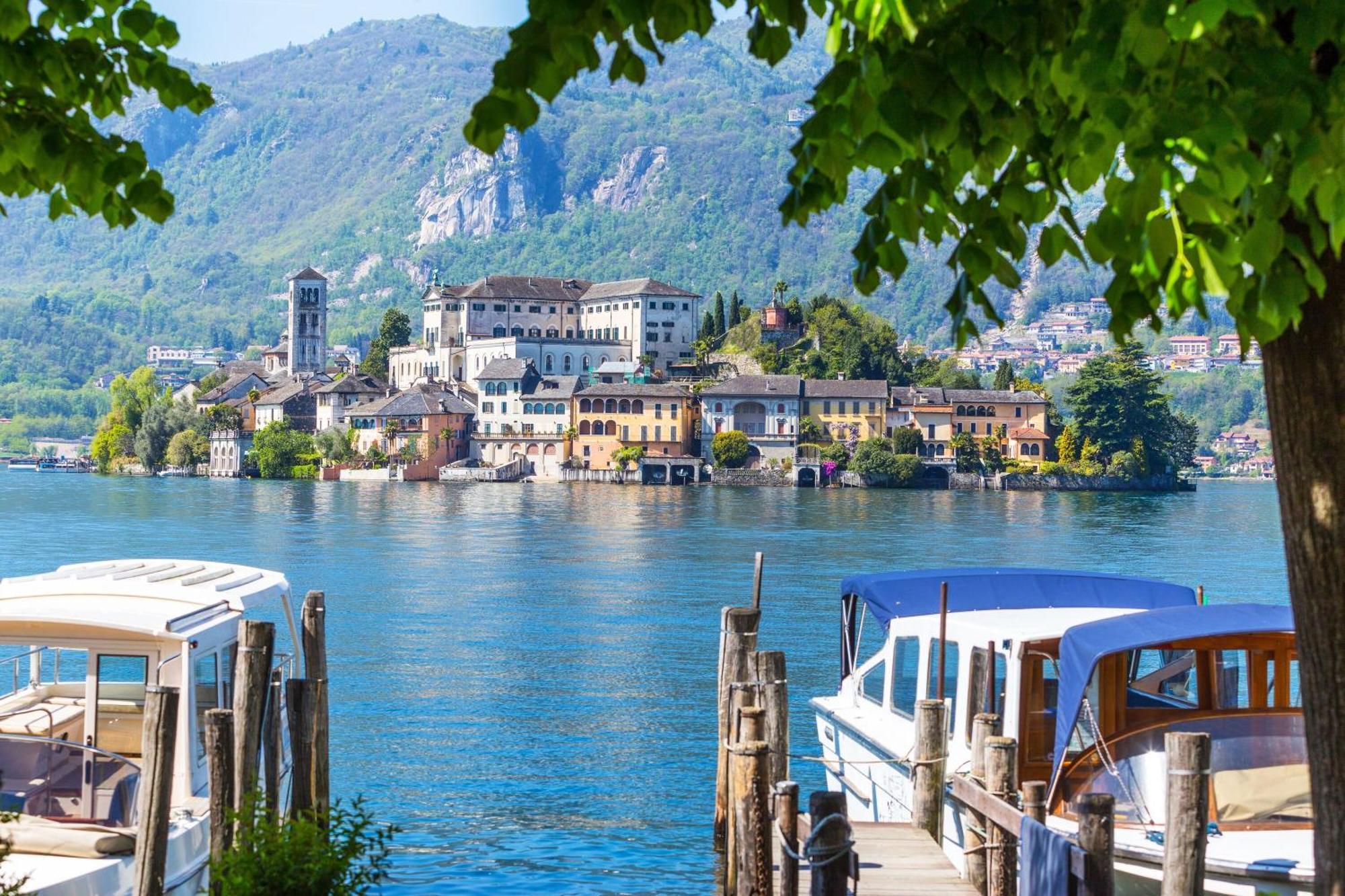 Omegna Lakeside - Happy Rentals エクステリア 写真